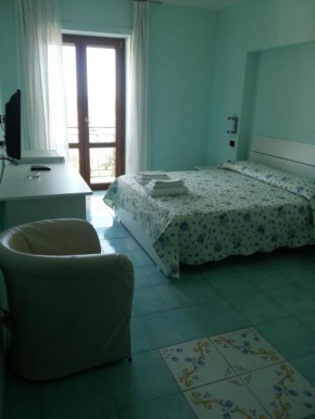  Albergo Riccio  Марина Ди Камерота